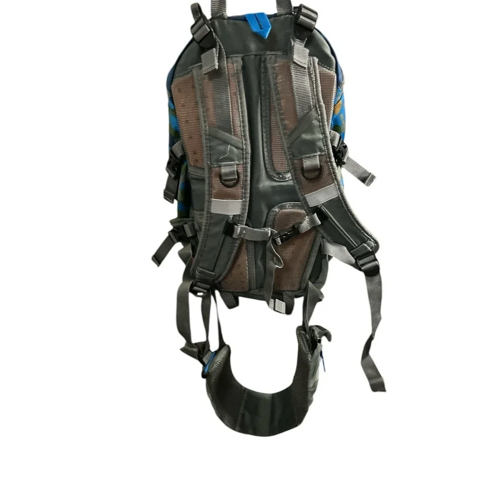Coleman Backpack With‎ Hydration Bladder Camoflauge UPC#618842326396